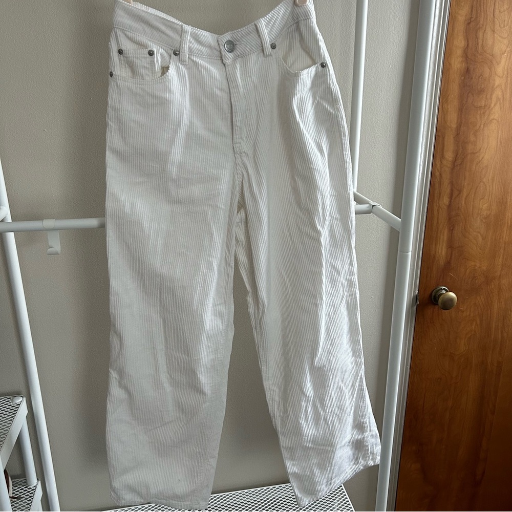⭐️ Almost Famous white corduroy wide leg pants